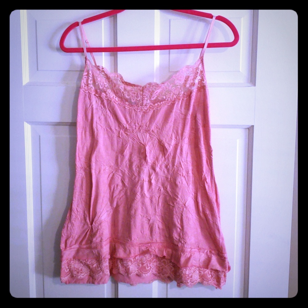 Pink tank top